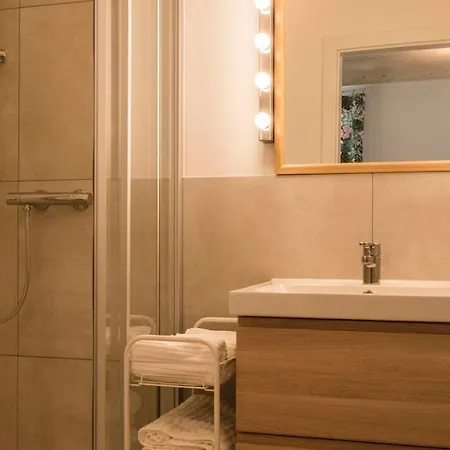 Green Lodge Обертраун